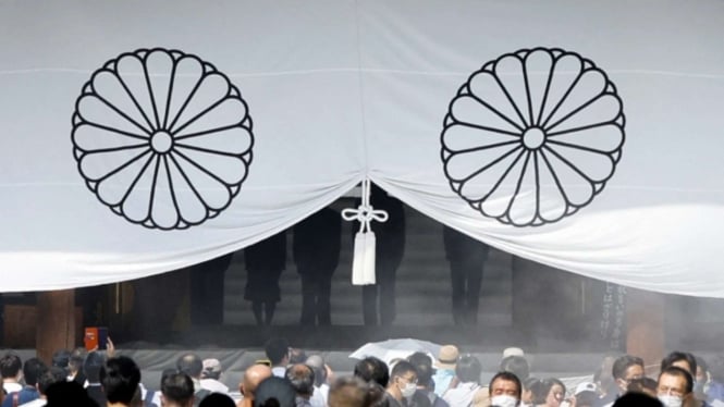 PM Jepang Kirimkan Persembahan Ritual ke Kuil Perang 