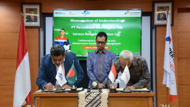 PT PGN Tbk menandatangani Memorandum of Understanding (MoU) dengan Intraco mengenai pengembangan suplai Liquified Natural Gas (LNG) dan infrastrukur gas bumi di Bangladesh.