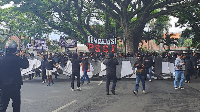 Aksi Damai Aremania