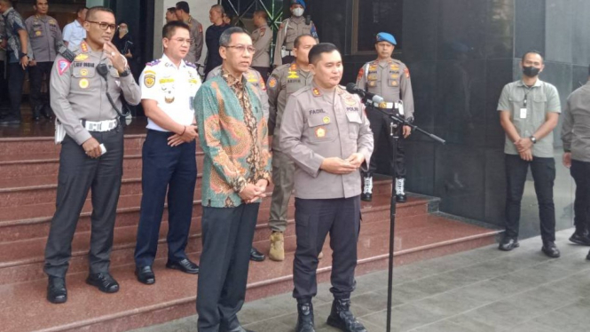 Pj Gubernur DKI Heru Budi Hartono bertemu dengan Kapolda Metro Irjen Fadil Imran