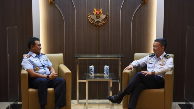 VIVA Militer: Pangkoopsudnas temui CAF RSAF Maj.Gen. Kelvin Khong di Singapura