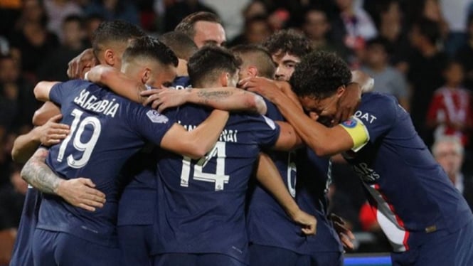 Pemain PSG merayakan gol ke gawang Maccabi Haifa