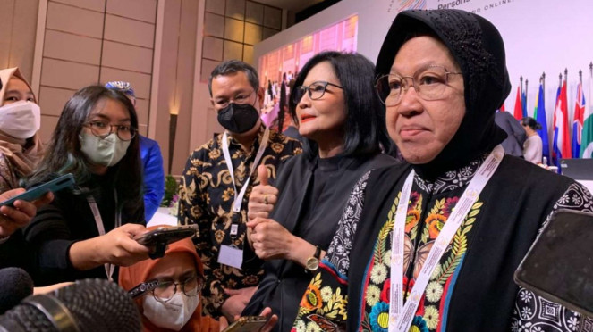 Menteri Sosial, Tri Rismaharini