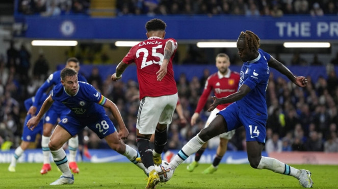 Casemiro yang Mencuri Perhatian di Laga Chelsea Vs MU