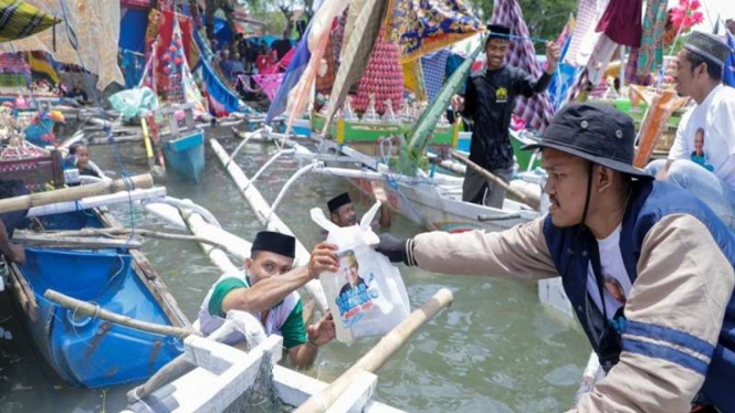 Komunitas nelayan pesisir di Kabupaten Takalar sosialisasikan Ganjar Presiden