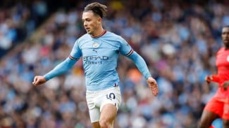 De Bruyne Goda Napoli Boyong Grealish, MU Bisa Gigit Jari