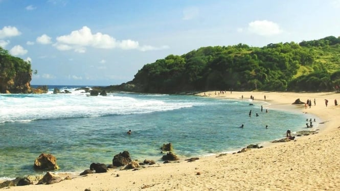 Pantai Jungwok, Gunungkidul, Yogyakarta. 