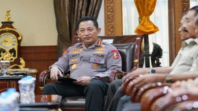 Kunjungan Mantan Kapolri diterima Kapolri Jenderal Pol Listyo Sigit Prabowo di Mabes Polri (Foto/ANTARA)