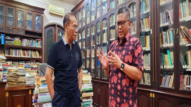 Sekjen PDIP Hasto Kristiyanto dan  pengamat sosial politik Fachry Ali