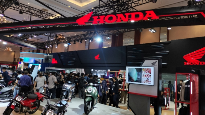 Booth Honda (AHM) di IMOS 2022