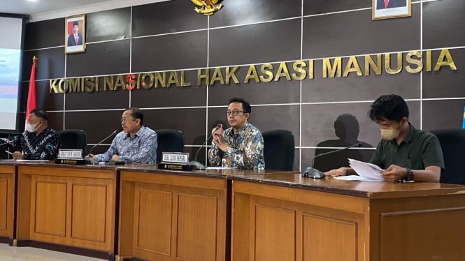 Komnas HAM konferensi pers hasil investigasi tragedi Kanjuruhan.