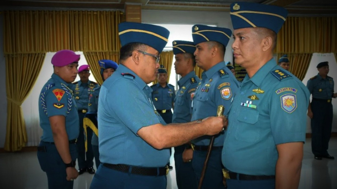 VIVA Militer: Sertijab pejabat Lantalamal I TNI Angkatan Laut.