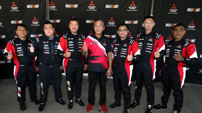 Tim Mitsubishi Ralliart di Asia Cross Country Rally