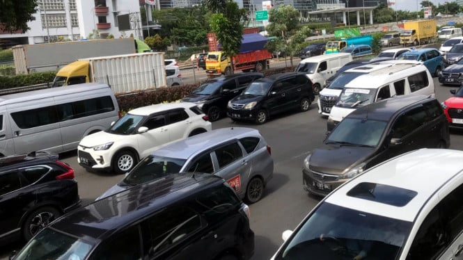 Kombes Komarudin Blak-blakan Soal Penyebab Macet di Jakarta Pagi Ini