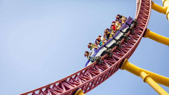 Roller coaster Top Thrill Dragster