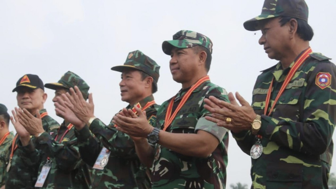 VIVA Militer: Wakasad Letjen TNI Agus Subiyanto di AARM Hanoi, Vietnam 