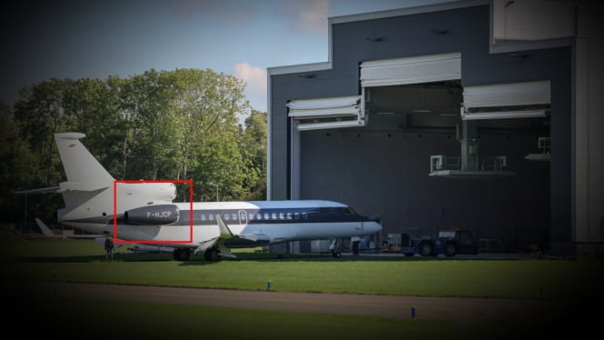 VIVA Militer: Jet Falcon 7 X saat tiba di Belanda.