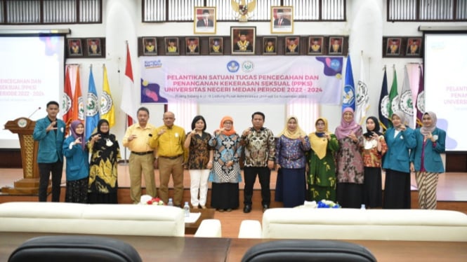 Rektor Unimed Syamsul Gultom bersama Satgas PPKS 2022-2024