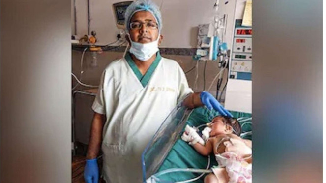 Bayi tersebut berhasil dioperasi