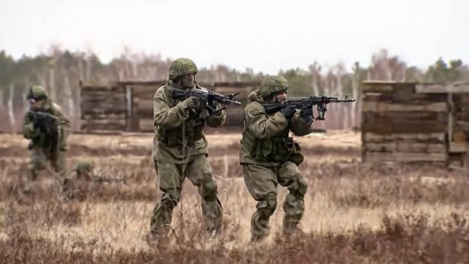 VIVA Militer: Tentara Rusia terlibat kontak tembak dengan pasukan Ukraina