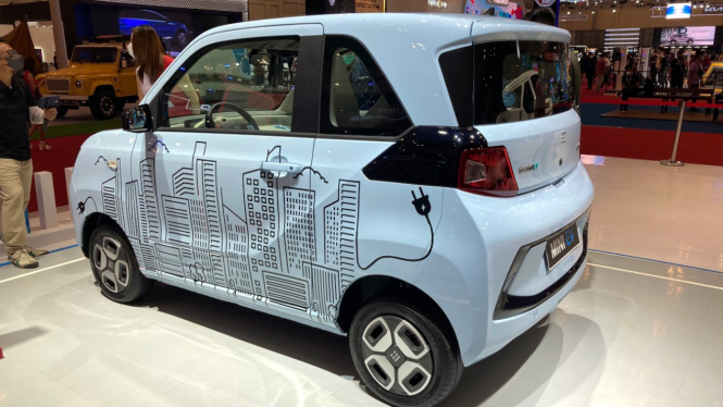 VIVA Otomotif: mobil listrik DFSK Mini EV