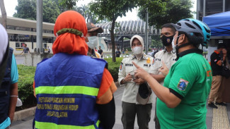 Demi Lingkungan Bebas Sampah, Dinas Lingkungan Hidup DKI OTT Buang Sampah Gunakan Drone