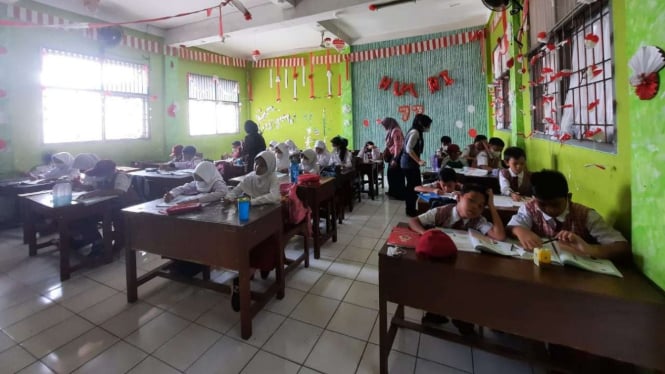 Siswa di SDN Pondok Cina 1 Kota Depok Tanpa Ada Guru