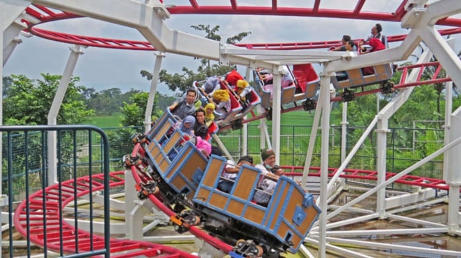 Saloka Theme Park Tour Taman Hiburan Terbesar Di Jawa Tengah, Cocok ...