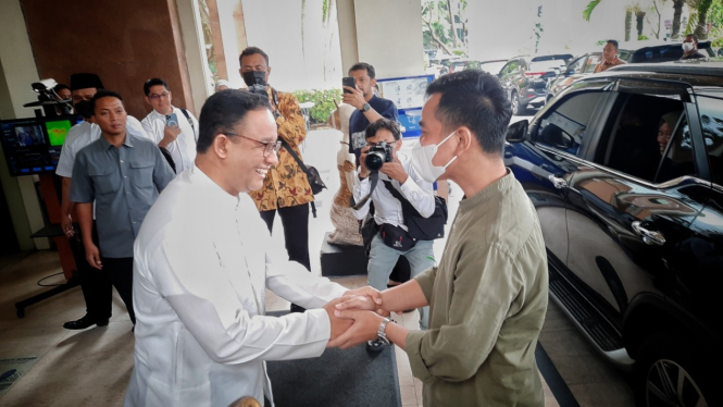 Anies Baswedan dan Gibran Rakabuming Raka