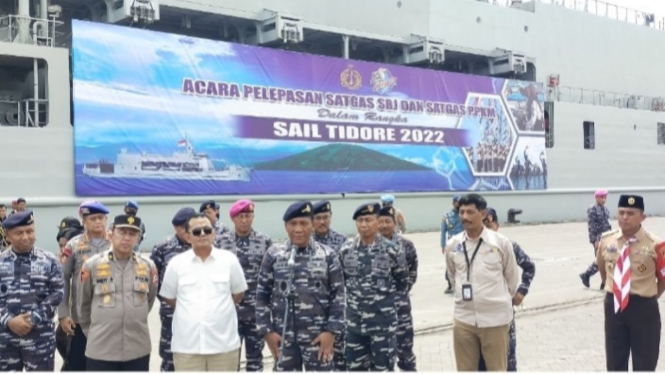 VIVA Militer: Wakasal lepas KRI Teluk Palu-523 ke Sail Tidore 2022