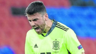 David De Gea Tak Dipilih untuk Piala Dunia, Unai Simon: Itu Cukup Gila