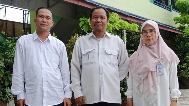 Guru Penggerak SMPN 1 Banjarmasin. Ki-ka: Haji Ahmad, Akhmad Basuki, Norliani (Dok. Kemendikbudristek).