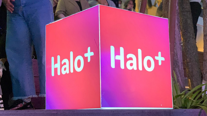 Paket Telkomsel Halo+.