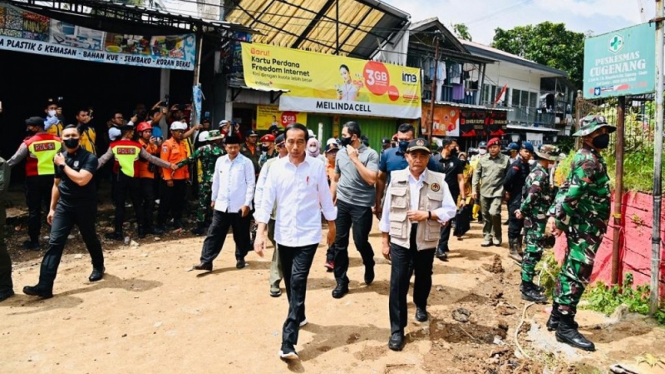 Presiden Jokowi meninjau langsung penanganan korban gempa di Cianjur