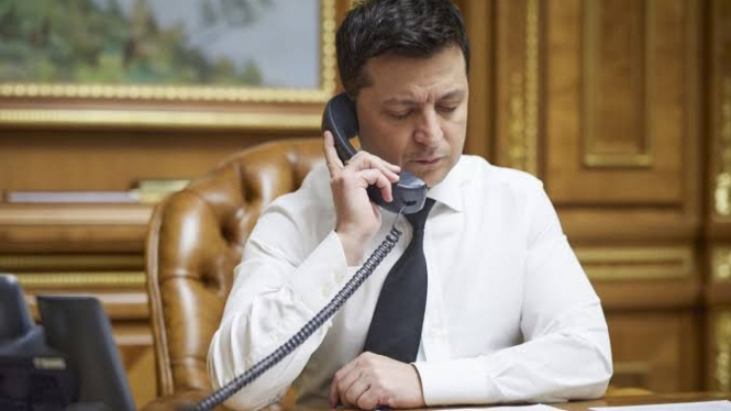 VIVA Militer: Presiden Ukraina, Volodymyr Zelensky