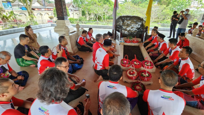 Pramono Anung, Hasto Kristiyanto dan Rombongan Nyekar ke Makam Bung Karno