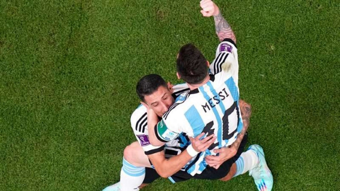 Pemain Argentina, Lionel Messi rayakan gol
