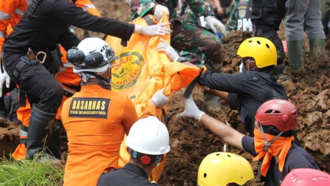 Evakuasi Korban Gempa Bumi Cianjur Jawa Barat