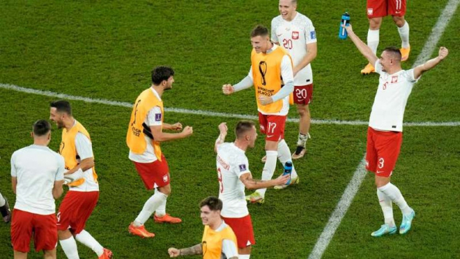 Timnas Polandia lolos ke babak 16 besar Piala Dunia meski kalah dari Argentina