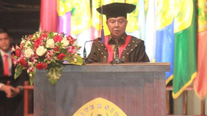 Wakil Ketua DPR RI Sufmi Dasco Ahmad dikukuhkan jadi Guru Besar Ilmu Hukum.