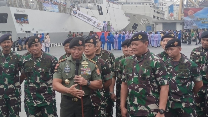 VIVA Militer: Panglima TNI Jenderal Andika dan KSAL Yudo di Kolinlamil