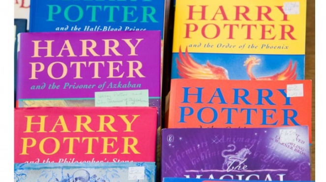 Wow Keren! Buku Audio Harry Potter Cetak Rekor