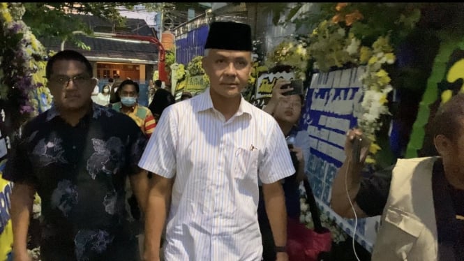Ganjar Pranowo Melayat Almarhum Ferry Mursyidan Baldan