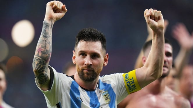 Lionel Messi Net Worth 2022: Paris Saint-Germain Salary, How Much He Makes  – StyleCaster