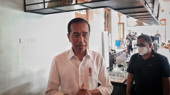 Presiden Jokowi Beri Keterangan Usai Rapat Persiapan Pernikahan Kaesang Pangarep