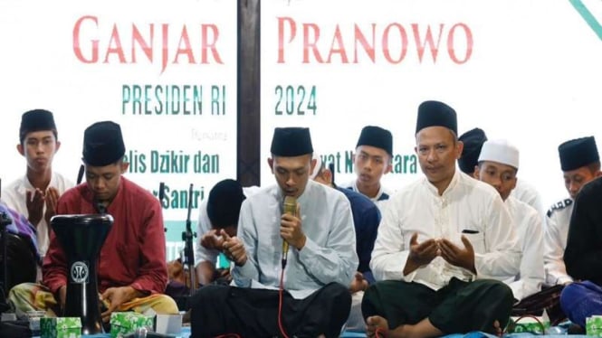 Santri Dukung Ganjar Jawa Tengah menyemarakkan aspirasi 'Ganjar Presiden 2024'.