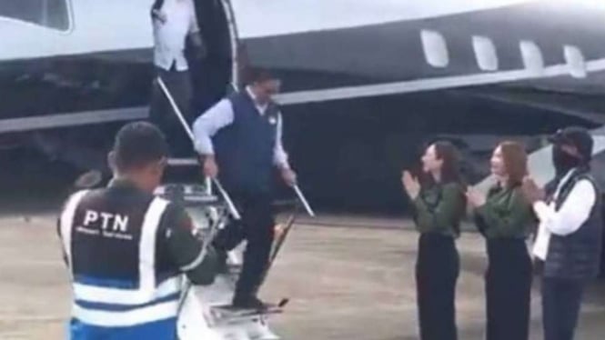 Anies Baswedan safari politik ke Sumbar naik private jet.