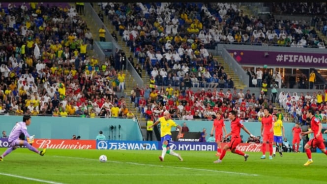 Pertandingan Timnas Brasil vs Korea Selatan di babak 16 besar Piala Dunia 2022.