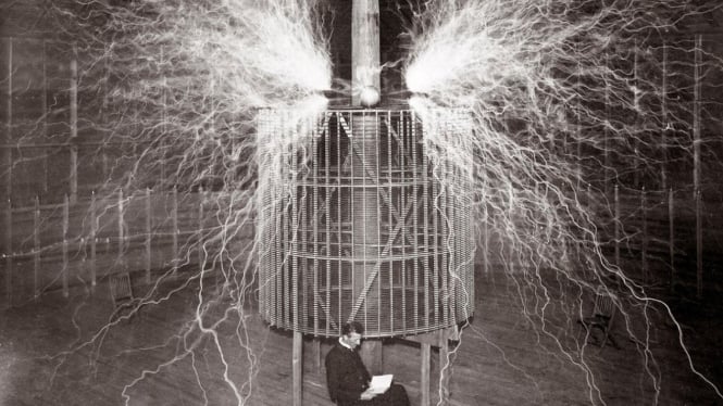 Nikola Tesla.