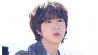 Jin BTS Lakukan Upacara Masuk Sebelum Memulai Wajib Militer